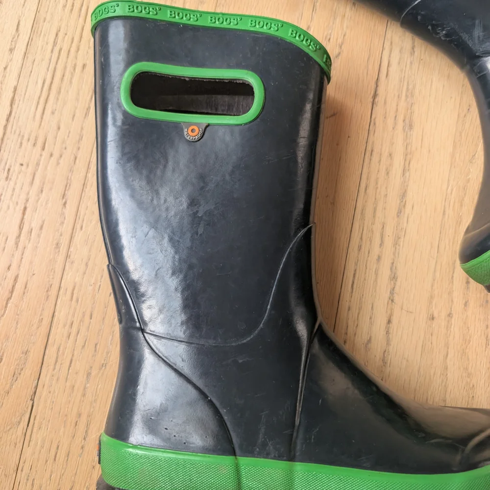 Bogs Kids Baby Blue and Green Rain Boots Size 3